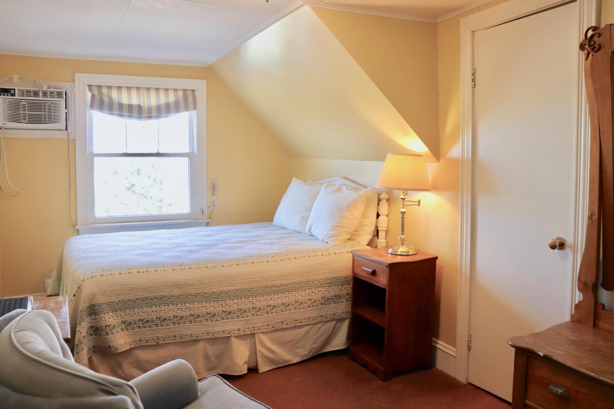 Shining Waters Country Inn Кавендиш Экстерьер фото